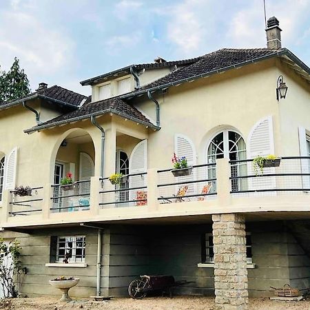 Gite De La Petite Fourmy Saint-Sulpice-les-Feuilles Dış mekan fotoğraf