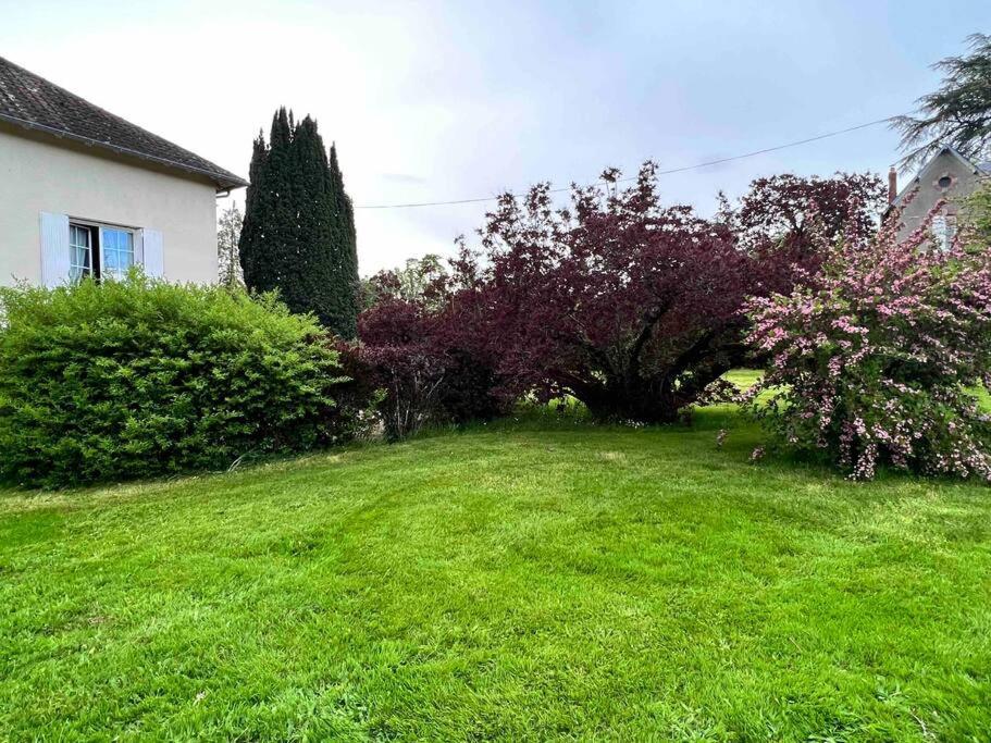 Gite De La Petite Fourmy Saint-Sulpice-les-Feuilles Dış mekan fotoğraf